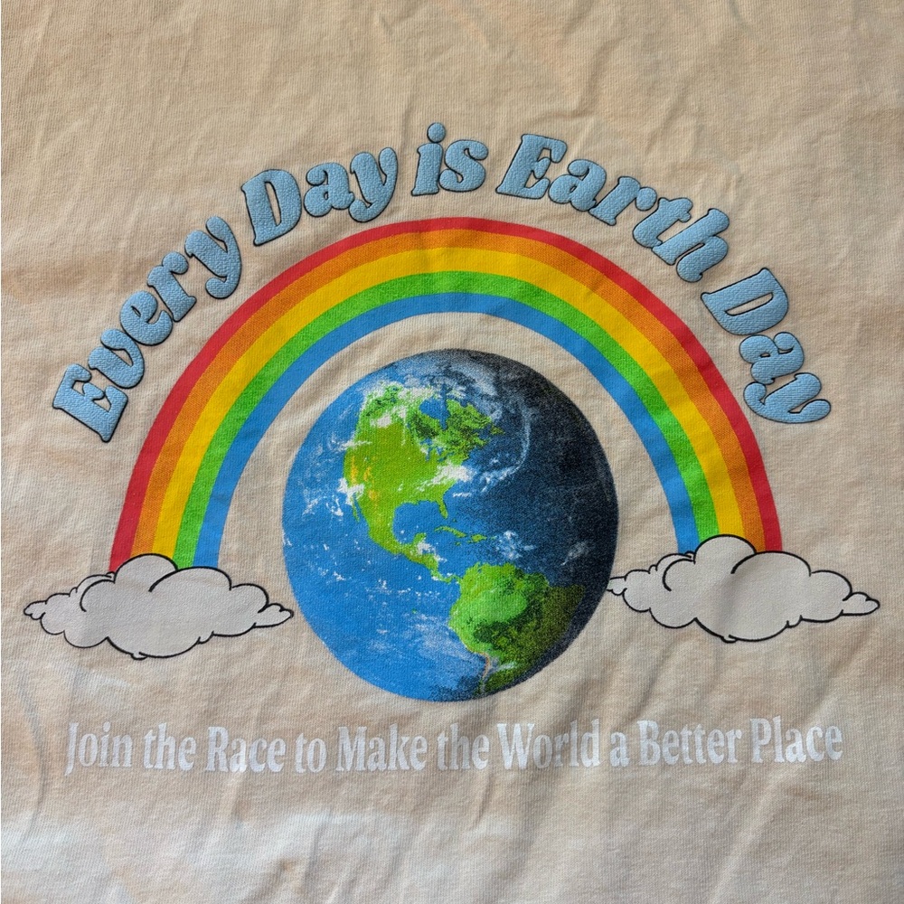 Feature EVERY DAY TEE - ALMOND OIL Earth Day T-Shirt - Cream - Picture 2 of 5